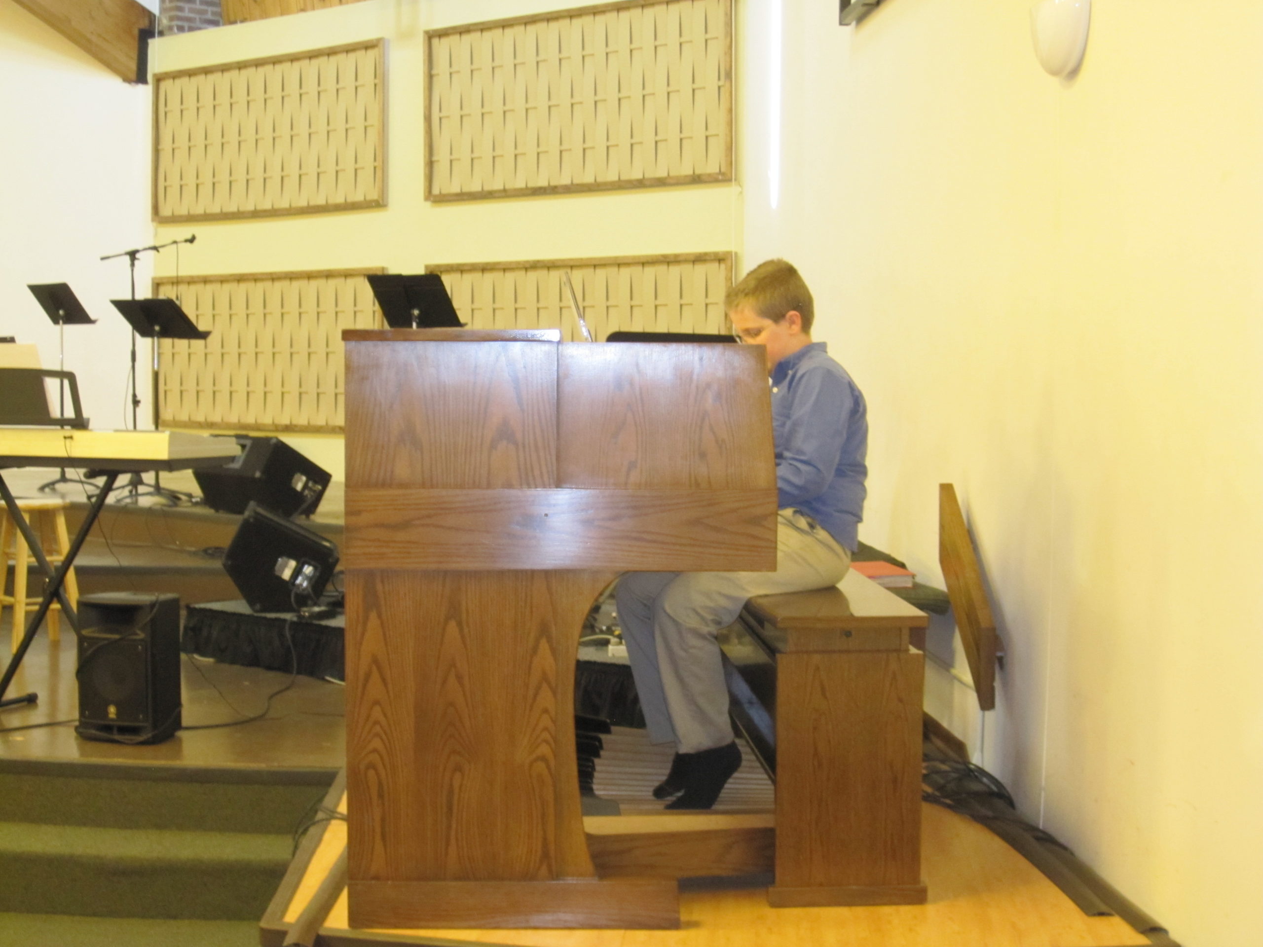 Organist, Max Thompson, hymn sing, Forest Lake, MN 55025